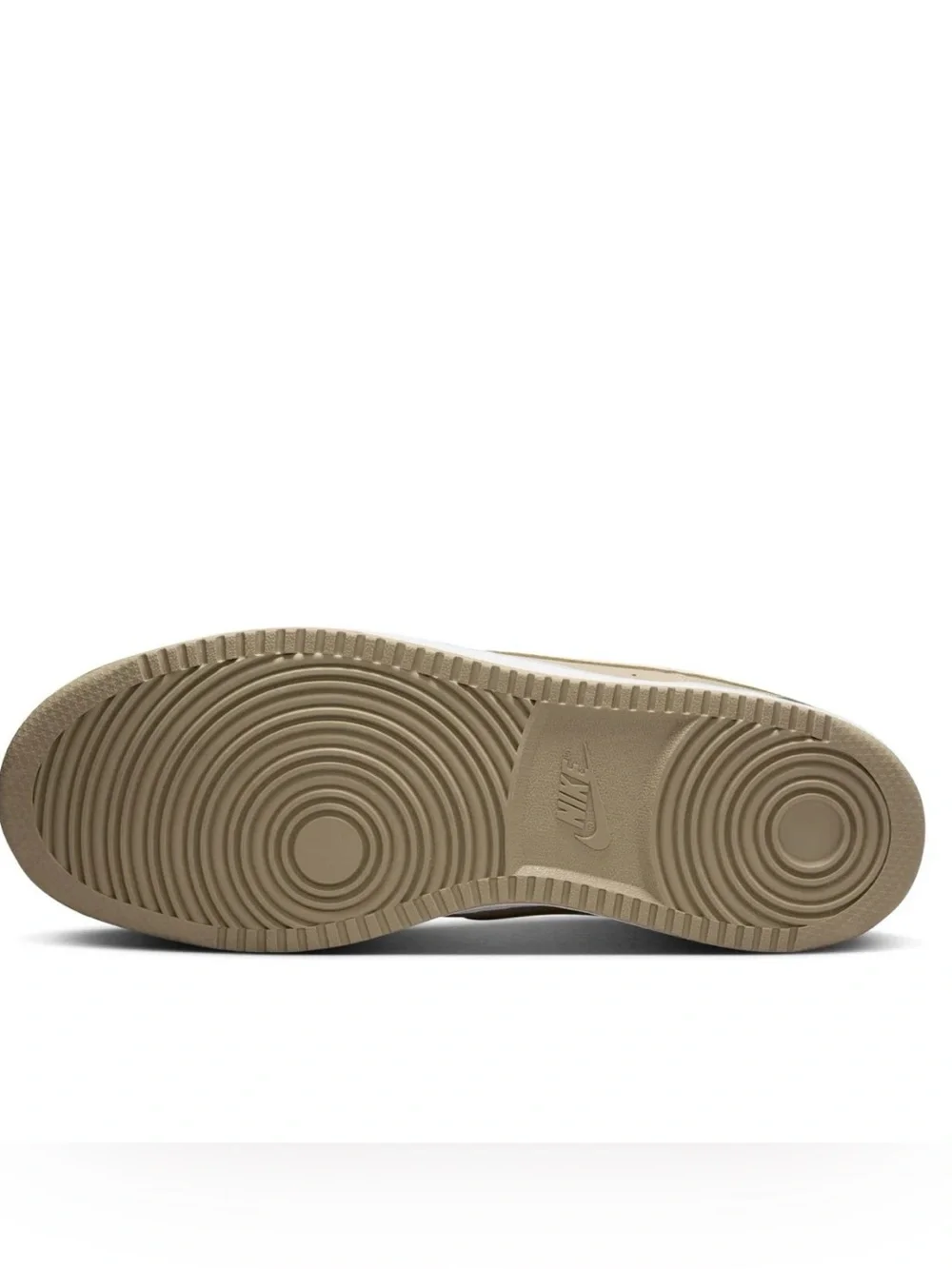 Nike Men's Low-Top Sneaker in Taupe and Cream